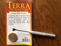 Terra Dubbing Rake from Wapsi